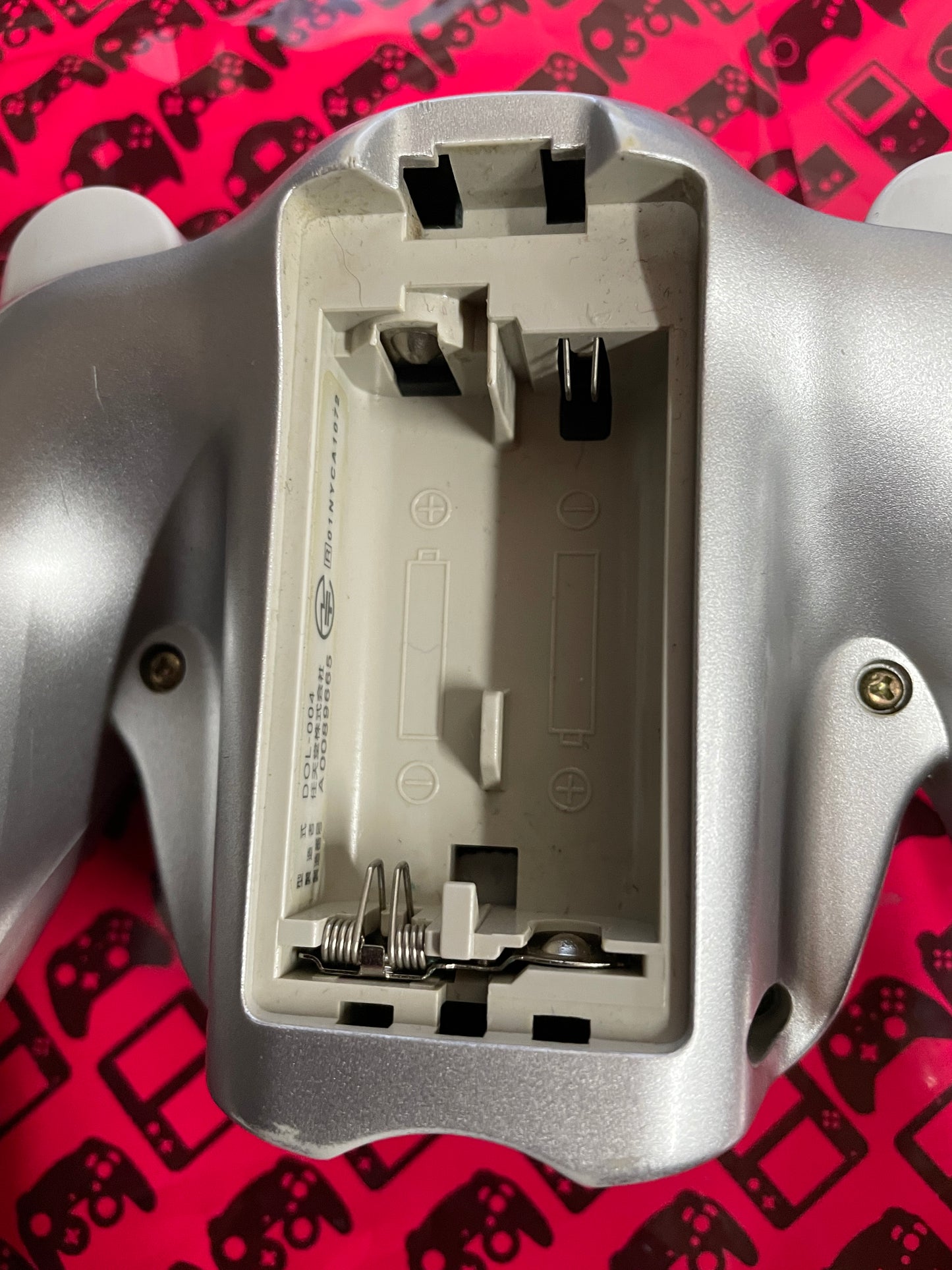 Silver Wavebird Wireless Controller Nintendo Controller (DOL-004 + Receiver DOL-005) Gamecube